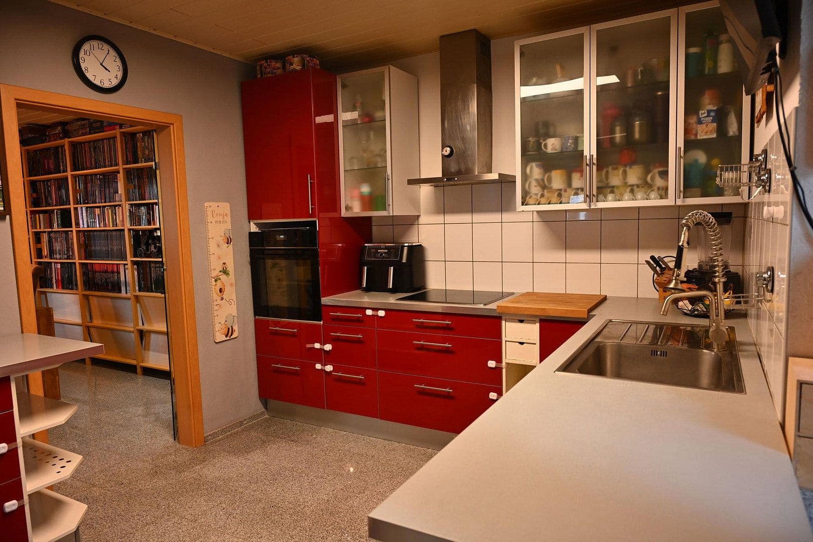 Prodej domu 92 m², pozemek 228 m², Sudetenstraße 9, Stutensee, Bádensko-Württembersko Prodej domu 92 m², pozemek 228 m², Sudetenstraße 9, Stutensee, Bádensko-Württembersko