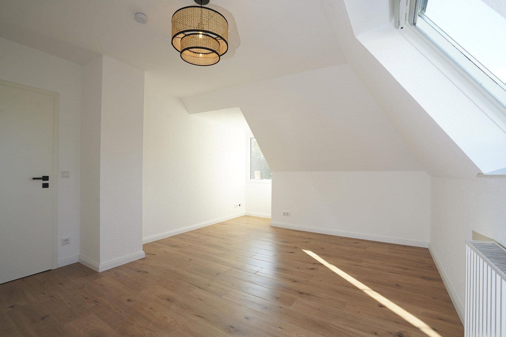 Prodej domu 149 m², pozemek 417 m², Achim, Dolní Sasko Prodej domu 149 m², pozemek 417 m², Achim, Dolní Sasko