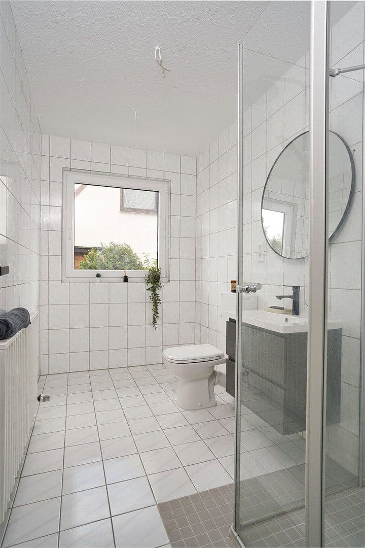 Prodej domu 149 m², pozemek 417 m², Achim, Dolní Sasko Prodej domu 149 m², pozemek 417 m², Achim, Dolní Sasko