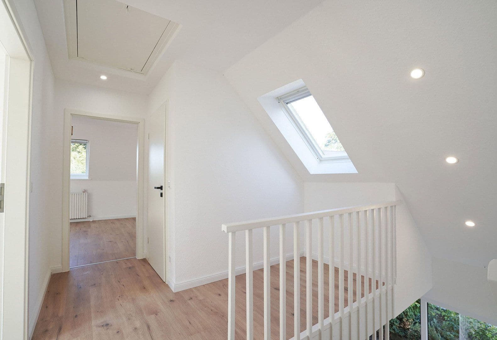 Prodej domu 149 m², pozemek 417 m², Achim, Dolní Sasko Prodej domu 149 m², pozemek 417 m², Achim, Dolní Sasko