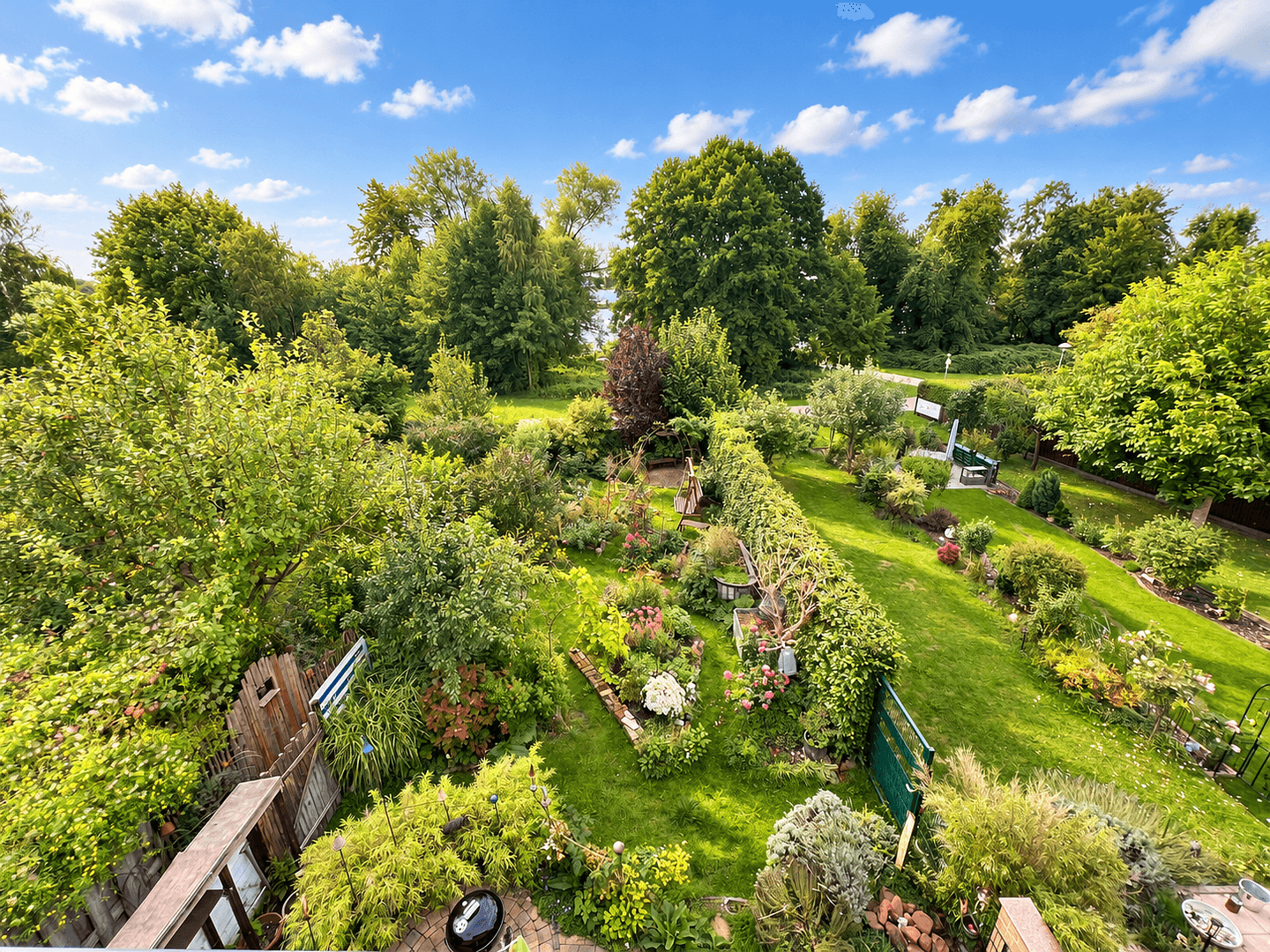 Prodej domu 140 m², pozemek 408 m², Dorfstr. 11j, Hennigsdorf, Braniborsko Prodej domu 140 m², pozemek 408 m², Dorfstr. 11j, Hennigsdorf, Braniborsko