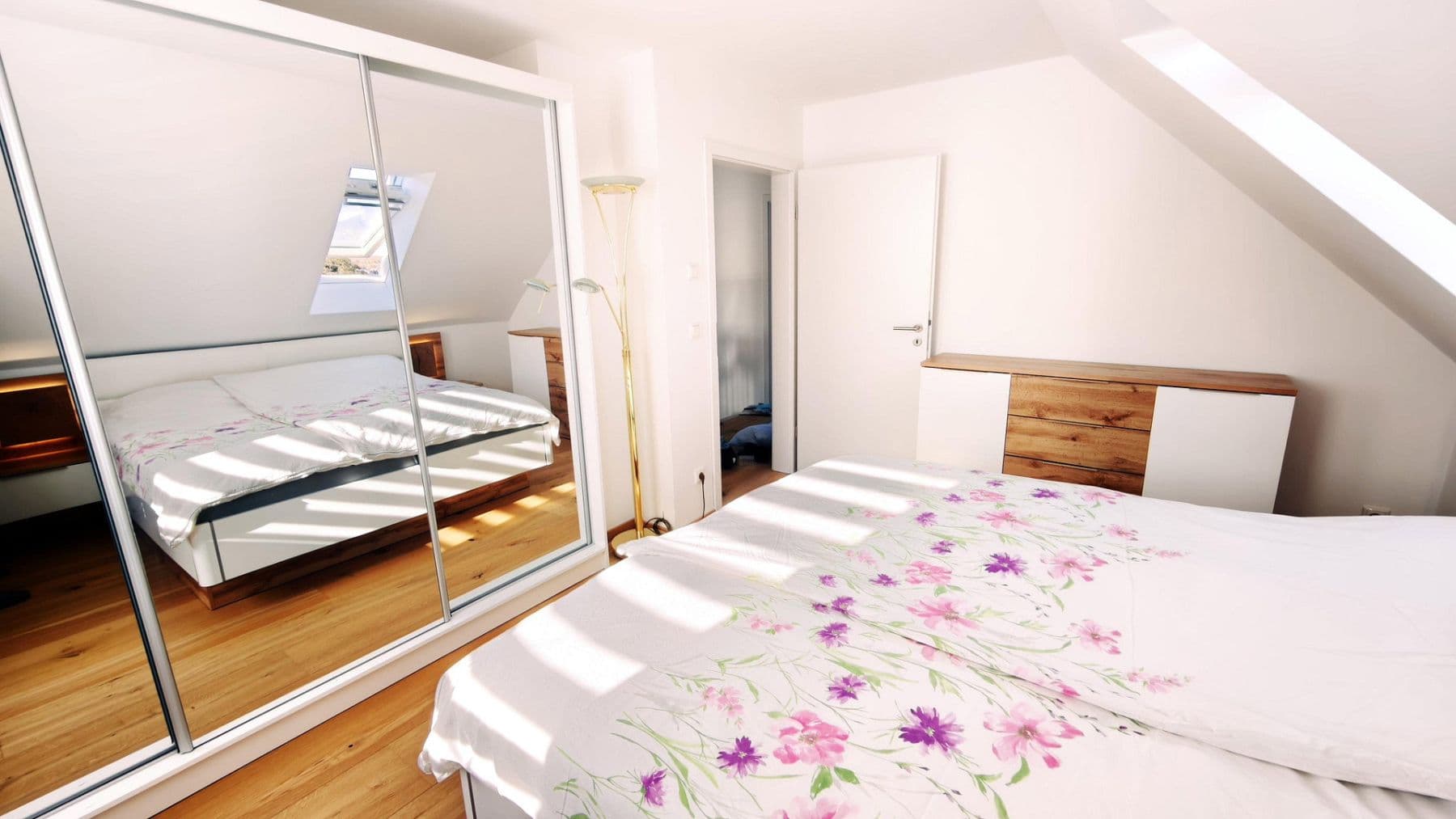 Prodej domu 125 m², pozemek 426 m², Nickelweg 19, Annaberg-Buchholz, Sasko Prodej domu 125 m², pozemek 426 m², Nickelweg 19, Annaberg-Buchholz, Sasko