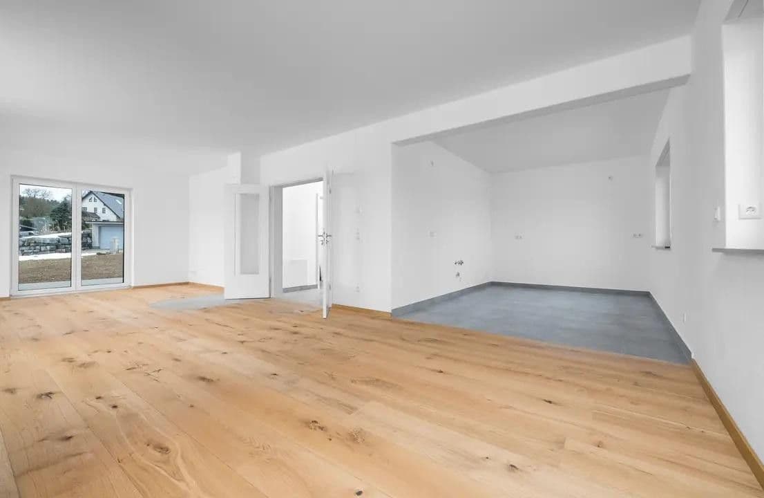 Prodej domu 125 m², pozemek 426 m², Nickelweg 19, Annaberg-Buchholz, Sasko Prodej domu 125 m², pozemek 426 m², Nickelweg 19, Annaberg-Buchholz, Sasko