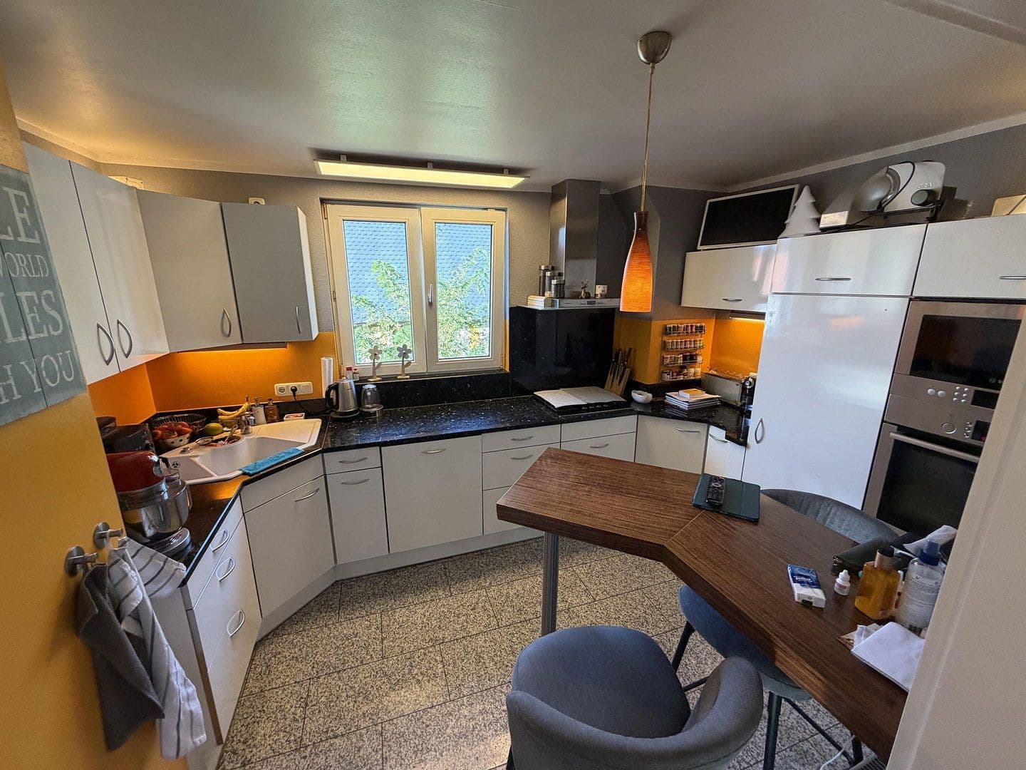 Prodej domu 158 m², pozemek 410 m², Homburger Landstrasse 186, Frankfurt, Hessen Prodej domu 158 m², pozemek 410 m², Homburger Landstrasse 186, Frankfurt, Hessen