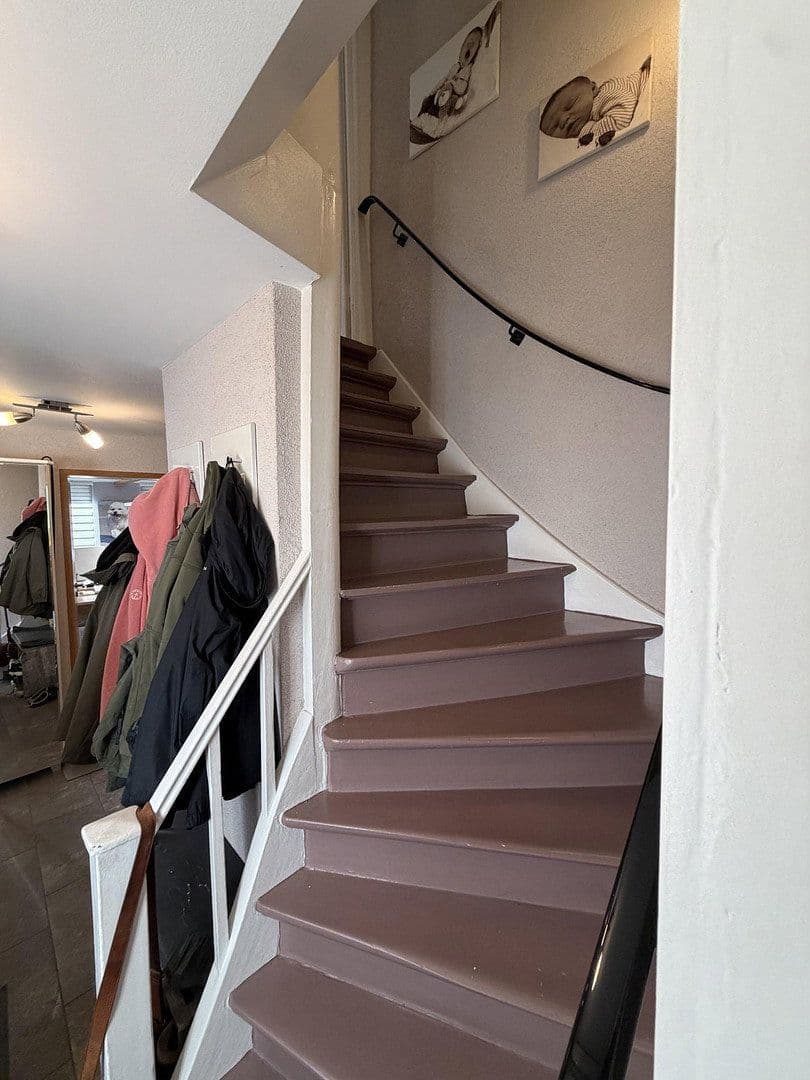 Prodej domu 158 m², pozemek 410 m², Homburger Landstrasse 186, Frankfurt, Hessen Prodej domu 158 m², pozemek 410 m², Homburger Landstrasse 186, Frankfurt, Hessen
