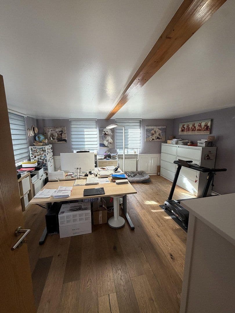 Prodej domu 158 m², pozemek 410 m², Homburger Landstrasse 186, Frankfurt, Hessen Prodej domu 158 m², pozemek 410 m², Homburger Landstrasse 186, Frankfurt, Hessen