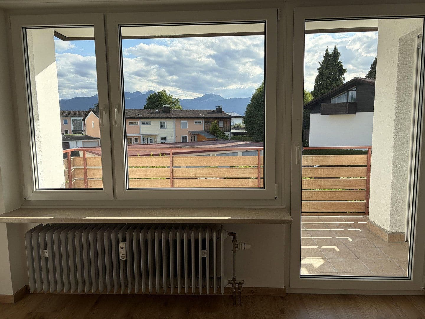 Pronájem bytu 3+1 90 m², Schwarzenbergstrasse 13, Rosenheim/ Pang, Bavorsko Pronájem bytu 3+1 90 m², Schwarzenbergstrasse 13, Rosenheim/ Pang, Bavorsko