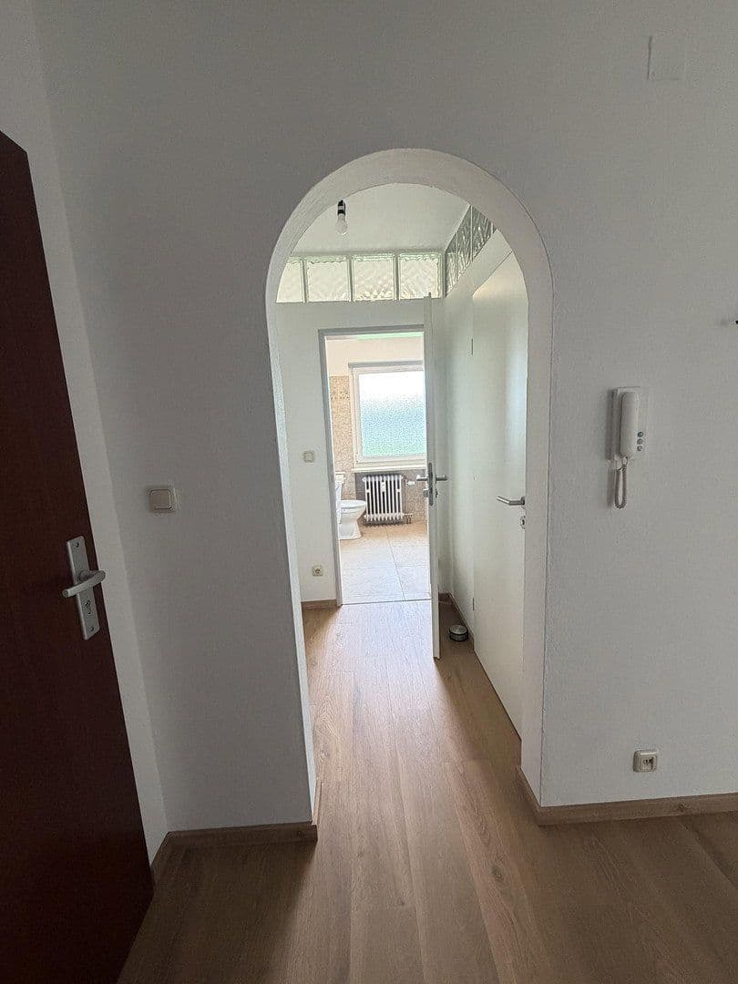 Pronájem bytu 3+1 90 m², Schwarzenbergstrasse 13, Rosenheim/ Pang, Bavorsko Pronájem bytu 3+1 90 m², Schwarzenbergstrasse 13, Rosenheim/ Pang, Bavorsko