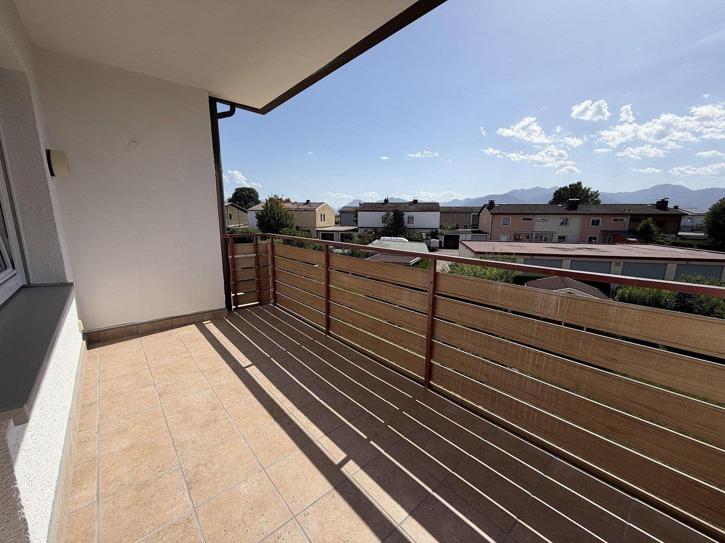 Pronájem bytu 3+1 90 m², Schwarzenbergstrasse 13, Rosenheim/ Pang, Bavorsko Pronájem bytu 3+1 90 m², Schwarzenbergstrasse 13, Rosenheim/ Pang, Bavorsko