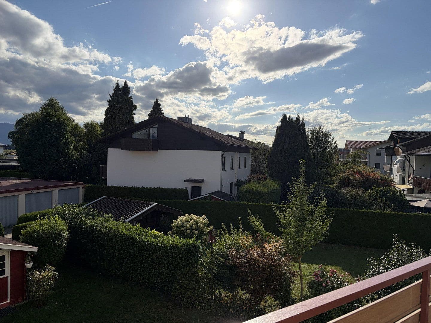 Pronájem bytu 3+1 90 m², Schwarzenbergstrasse 13, Rosenheim/ Pang, Bavorsko Pronájem bytu 3+1 90 m², Schwarzenbergstrasse 13, Rosenheim/ Pang, Bavorsko