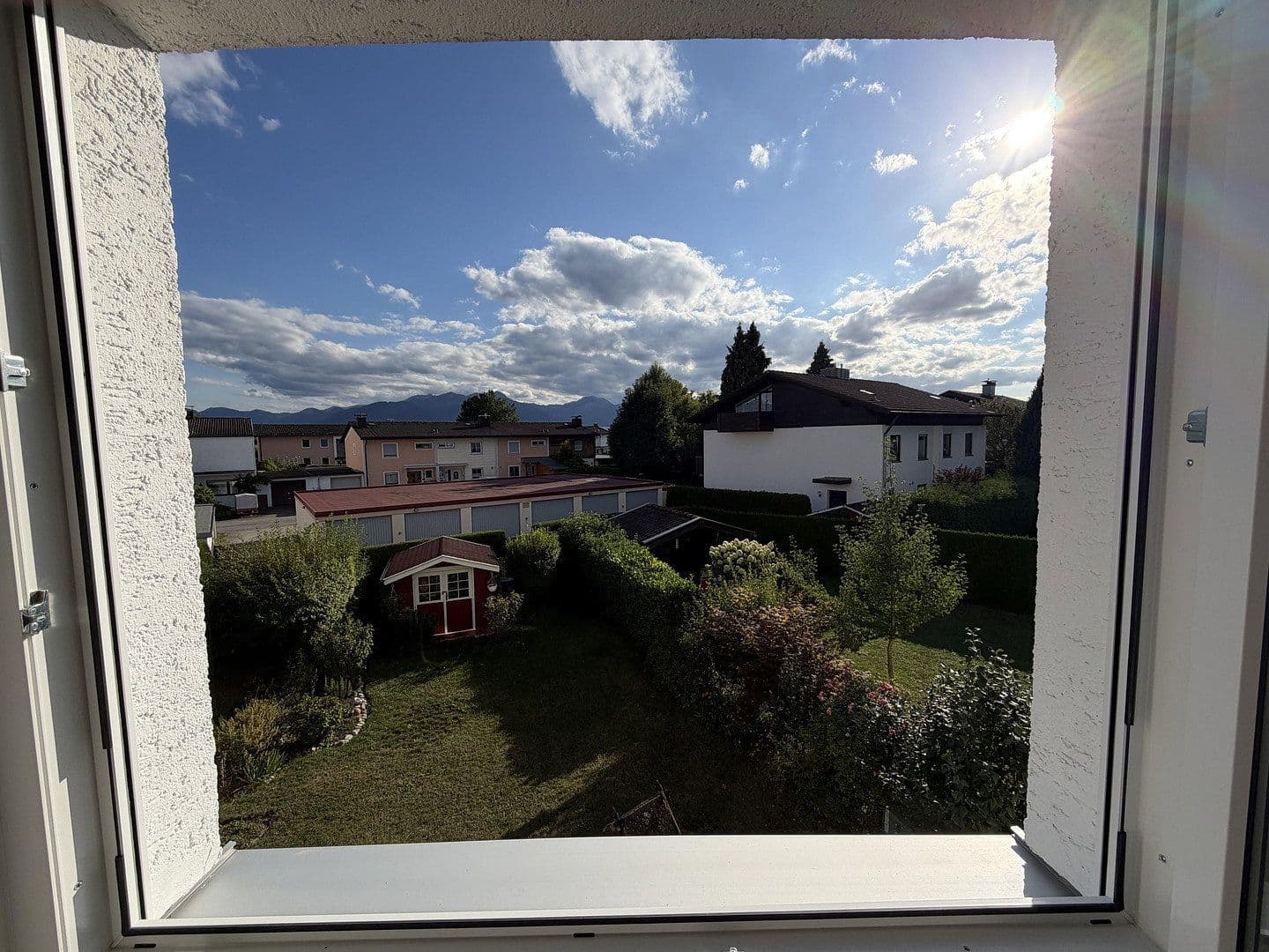 Pronájem bytu 3+1 90 m², Schwarzenbergstrasse 13, Rosenheim/ Pang, Bavorsko Pronájem bytu 3+1 90 m², Schwarzenbergstrasse 13, Rosenheim/ Pang, Bavorsko