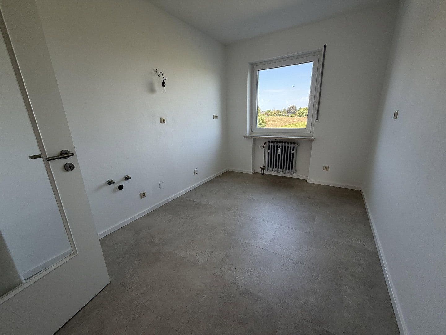 Pronájem bytu 3+1 90 m², Schwarzenbergstrasse 13, Rosenheim/ Pang, Bavorsko Pronájem bytu 3+1 90 m², Schwarzenbergstrasse 13, Rosenheim/ Pang, Bavorsko