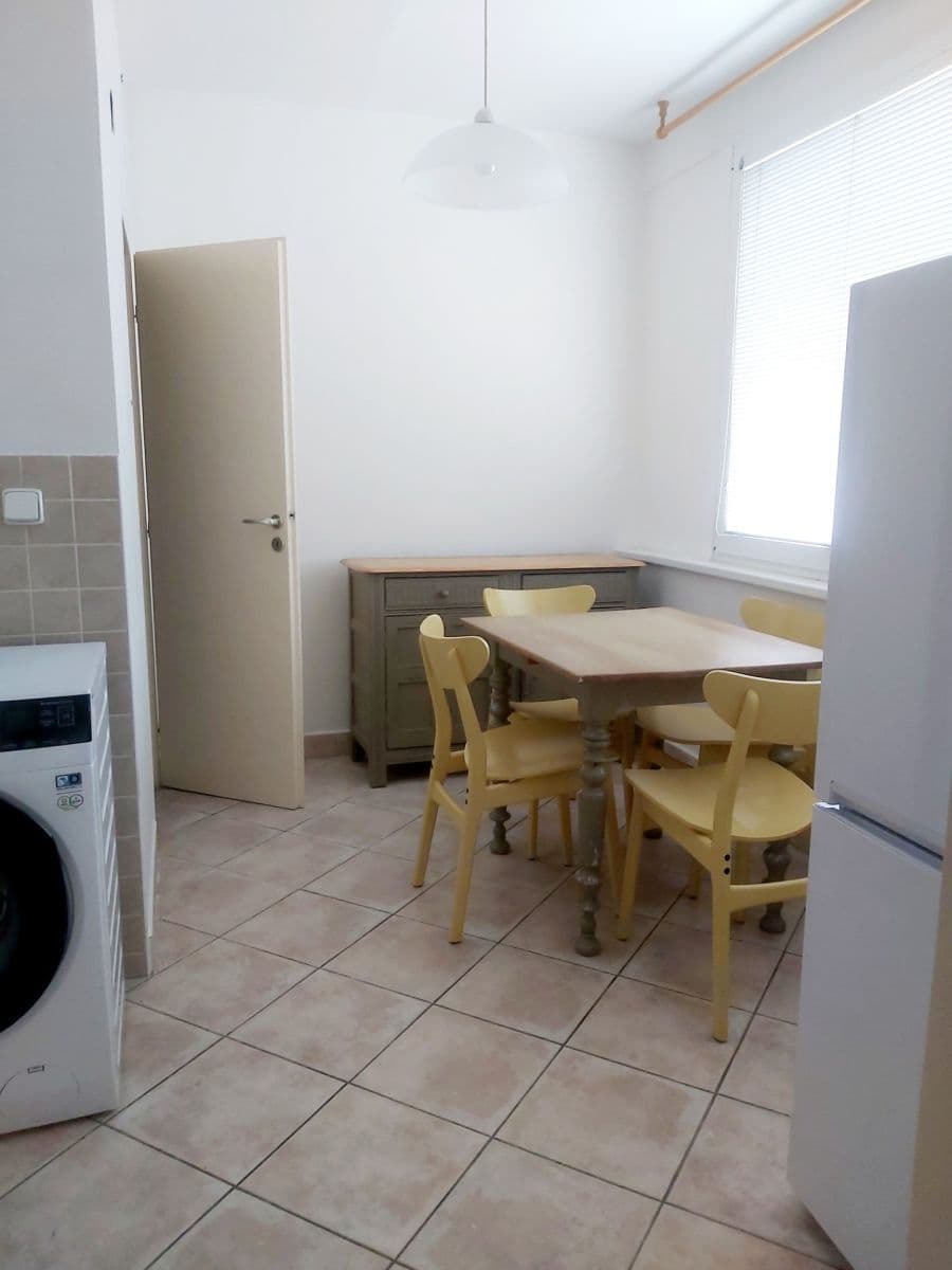 Pronájem bytu 2+1 53 m², Gagarinova, Liberec, Liberecký kraj Pronájem bytu 2+1 53 m², Gagarinova, Liberec, Liberecký kraj