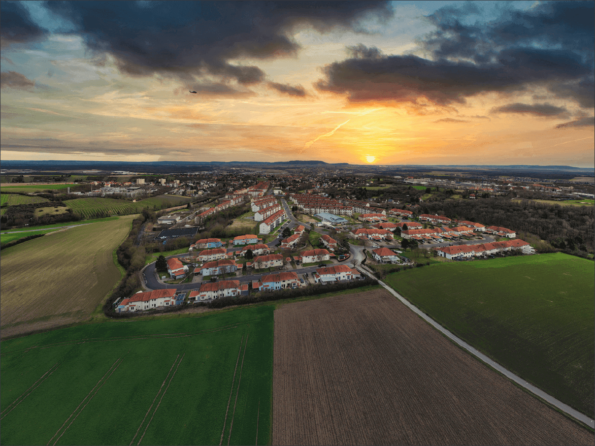 Pronájem bytu 3+1 100 m², Levi-Strauss Straße 9, Kitzingen, Bavorsko Pronájem bytu 3+1 100 m², Levi-Strauss Straße 9, Kitzingen, Bavorsko