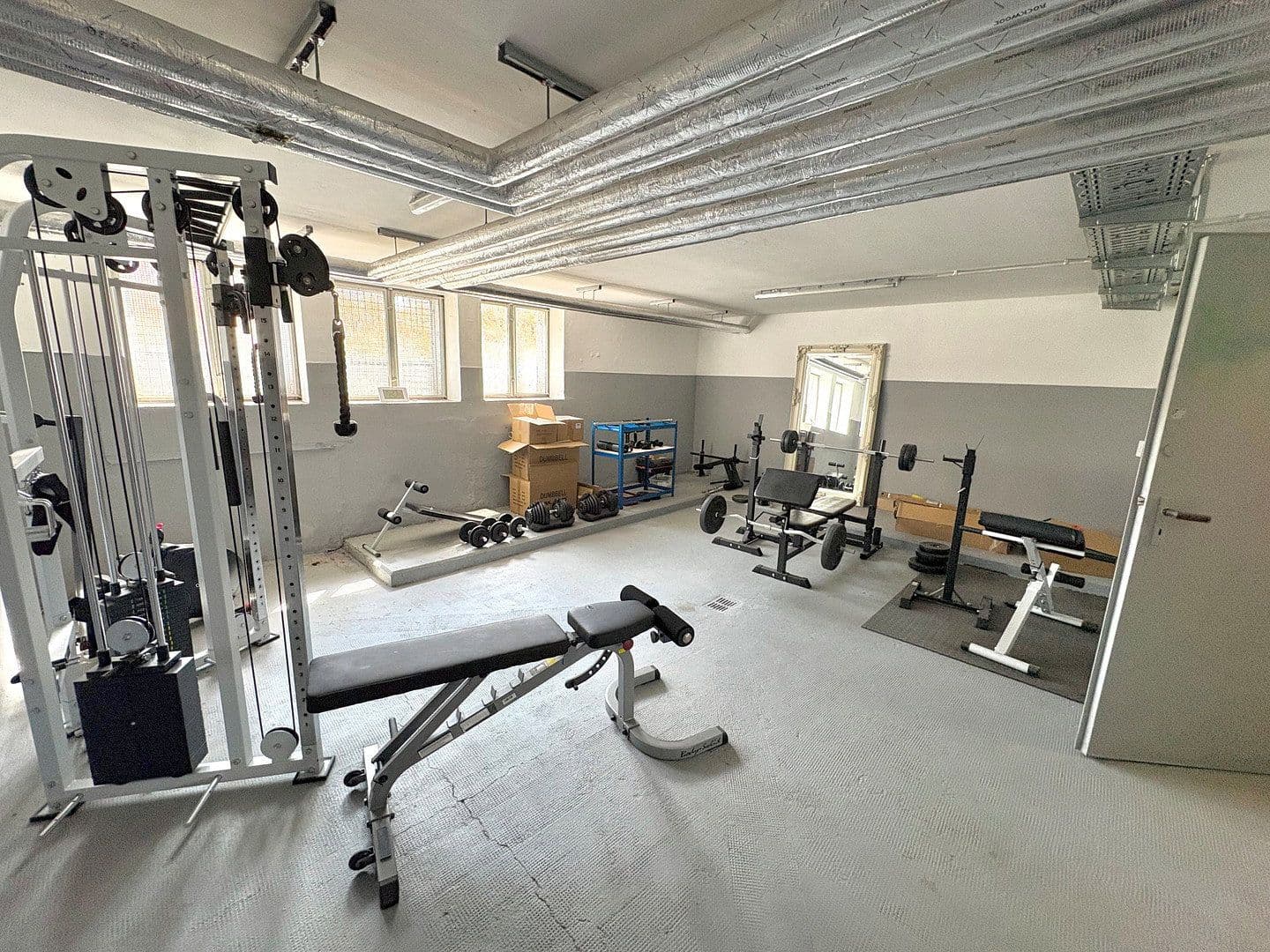 Pronájem bytu 3+1 100 m², Levi-Strauss Straße 9, Kitzingen, Bavorsko Pronájem bytu 3+1 100 m², Levi-Strauss Straße 9, Kitzingen, Bavorsko