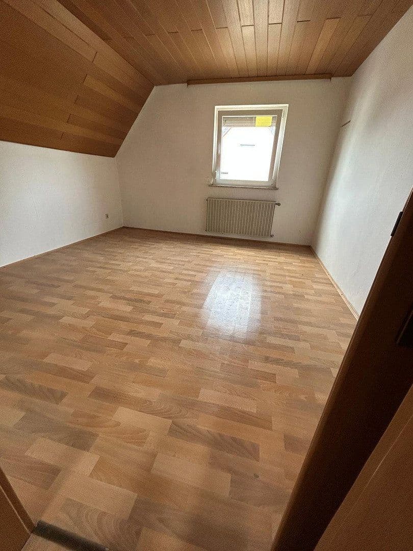 Pronájem domu 102 m², pozemek 322 m², Bad Friedrichshall, Bádensko-Württembersko Pronájem domu 102 m², pozemek 322 m², Bad Friedrichshall, Bádensko-Württembersko