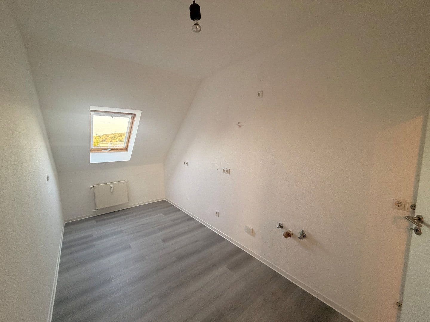 Pronájem bytu 4+1 85 m², Vallendar, Porýní-Falc Pronájem bytu 4+1 85 m², Vallendar, Porýní-Falc