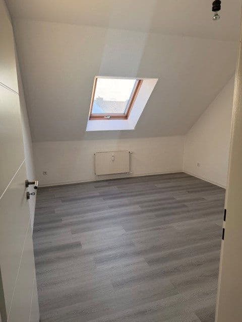 Pronájem bytu 4+1 85 m², Vallendar, Porýní-Falc Pronájem bytu 4+1 85 m², Vallendar, Porýní-Falc