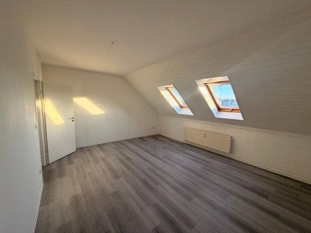 Pronájem bytu 4+1 85 m², Vallendar, Porýní-Falc Pronájem bytu 4+1 85 m², Vallendar, Porýní-Falc