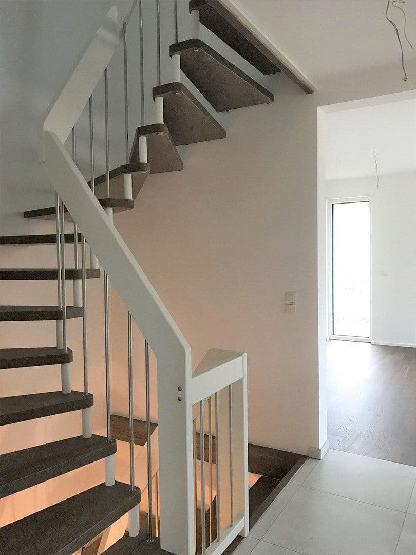 Pronájem domu 174 m², pozemek 219 m², Ebermannstadt, Bavorsko Pronájem domu 174 m², pozemek 219 m², Ebermannstadt, Bavorsko