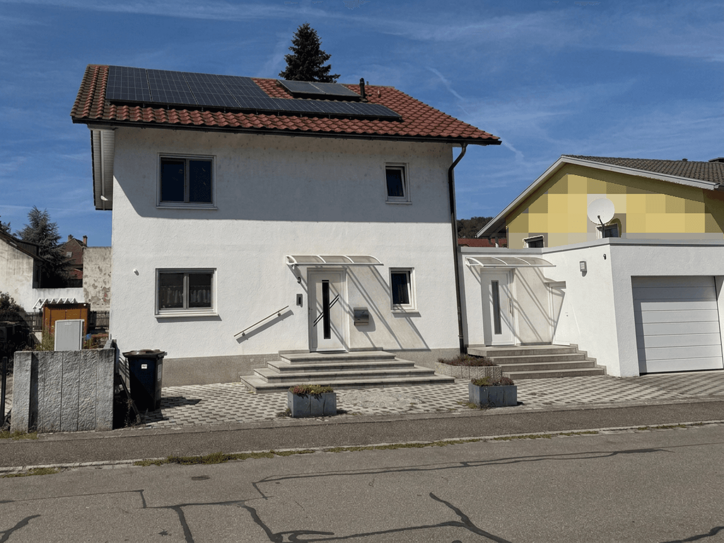 Prodej domu 185 m², pozemek 527 m², Grenzach-Wyhlen, Bádensko-Württembersko Prodej domu 185 m², pozemek 527 m², Grenzach-Wyhlen, Bádensko-Württembersko