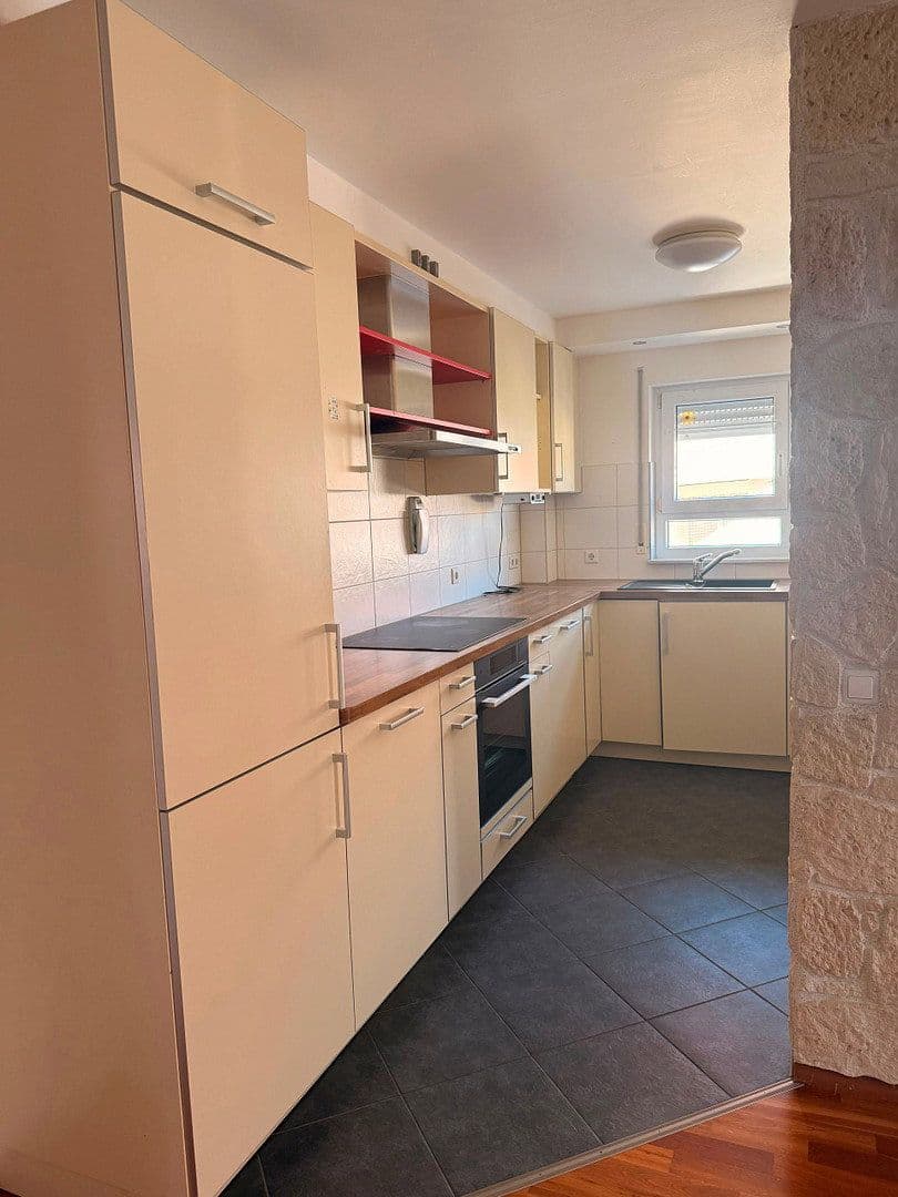 Prodej bytu 4+kk 99 m², Freiberg am Neckar, Bádensko-Württembersko Prodej bytu 4+kk 99 m², Freiberg am Neckar, Bádensko-Württembersko