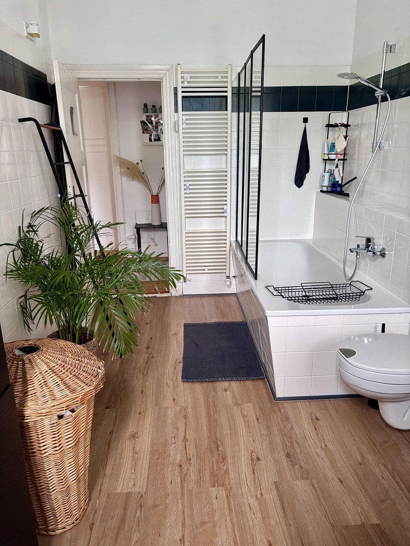 Prodej bytu 3+1 87 m², Kastanienallee 2, Potsdam, Braniborsko Prodej bytu 3+1 87 m², Kastanienallee 2, Potsdam, Braniborsko