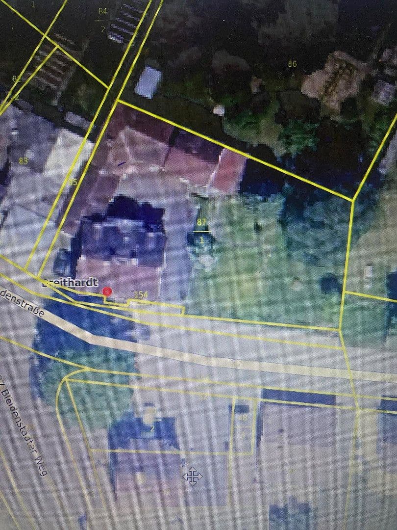 Prodej domu 140 m², pozemek 797 m², Lindenstraße 15, Hohenstein, Hessen Prodej domu 140 m², pozemek 797 m², Lindenstraße 15, Hohenstein, Hessen