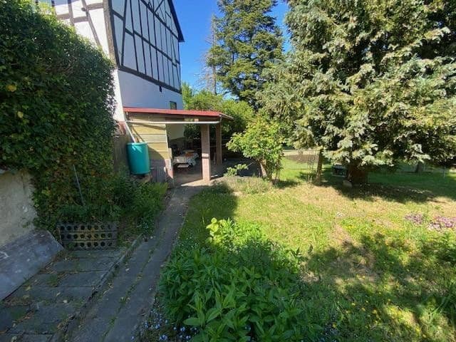 Prodej domu 140 m², pozemek 797 m², Lindenstraße 15, Hohenstein, Hessen Prodej domu 140 m², pozemek 797 m², Lindenstraße 15, Hohenstein, Hessen