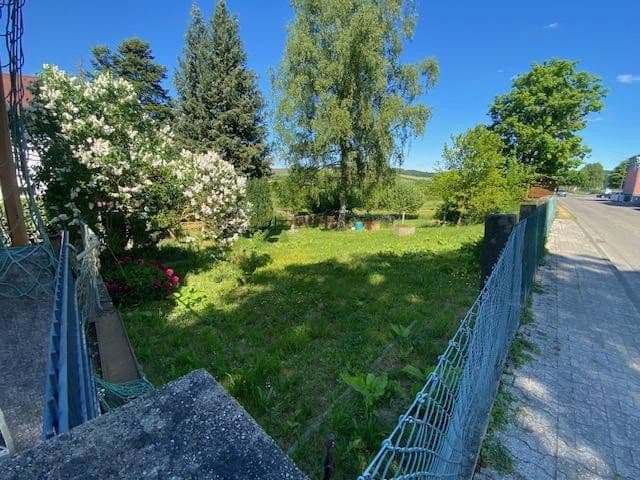 Prodej domu 140 m², pozemek 797 m², Lindenstraße 15, Hohenstein, Hessen Prodej domu 140 m², pozemek 797 m², Lindenstraße 15, Hohenstein, Hessen