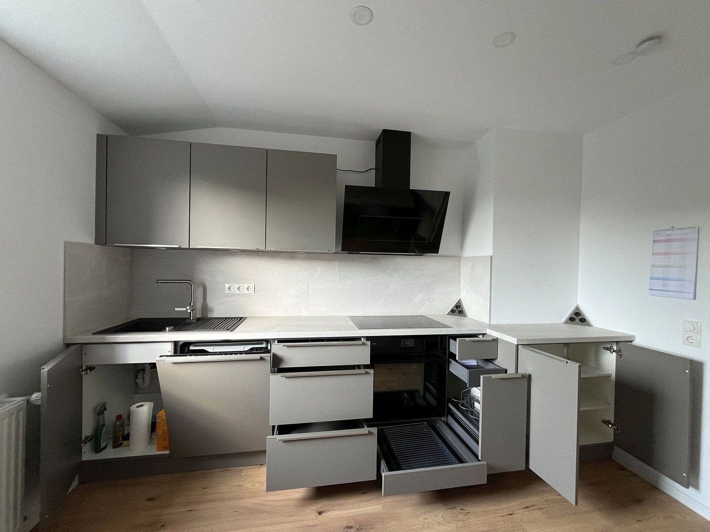 Pronájem bytu 4+1 87 m², Plutostr. 128, Herne, Severní Porýní-Vestfálsko Pronájem bytu 4+1 87 m², Plutostr. 128, Herne, Severní Porýní-Vestfálsko