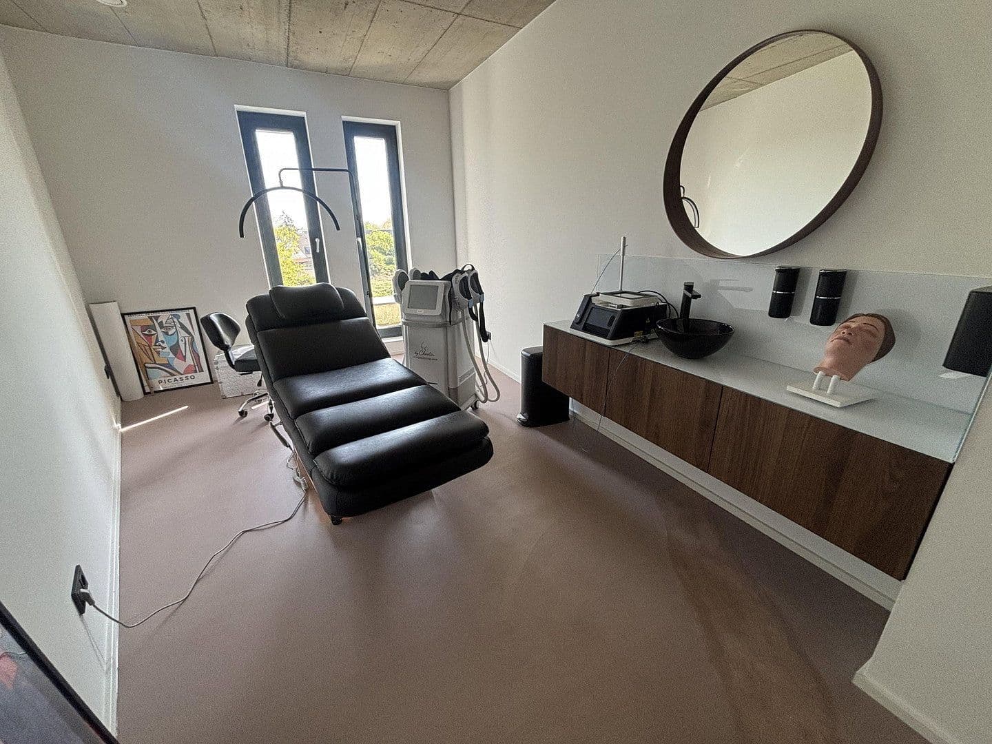 Pronájem kanceláře 550 m², Sankt Augustin, Severní Porýní-Vestfálsko Pronájem kanceláře 550 m², Sankt Augustin, Severní Porýní-Vestfálsko
