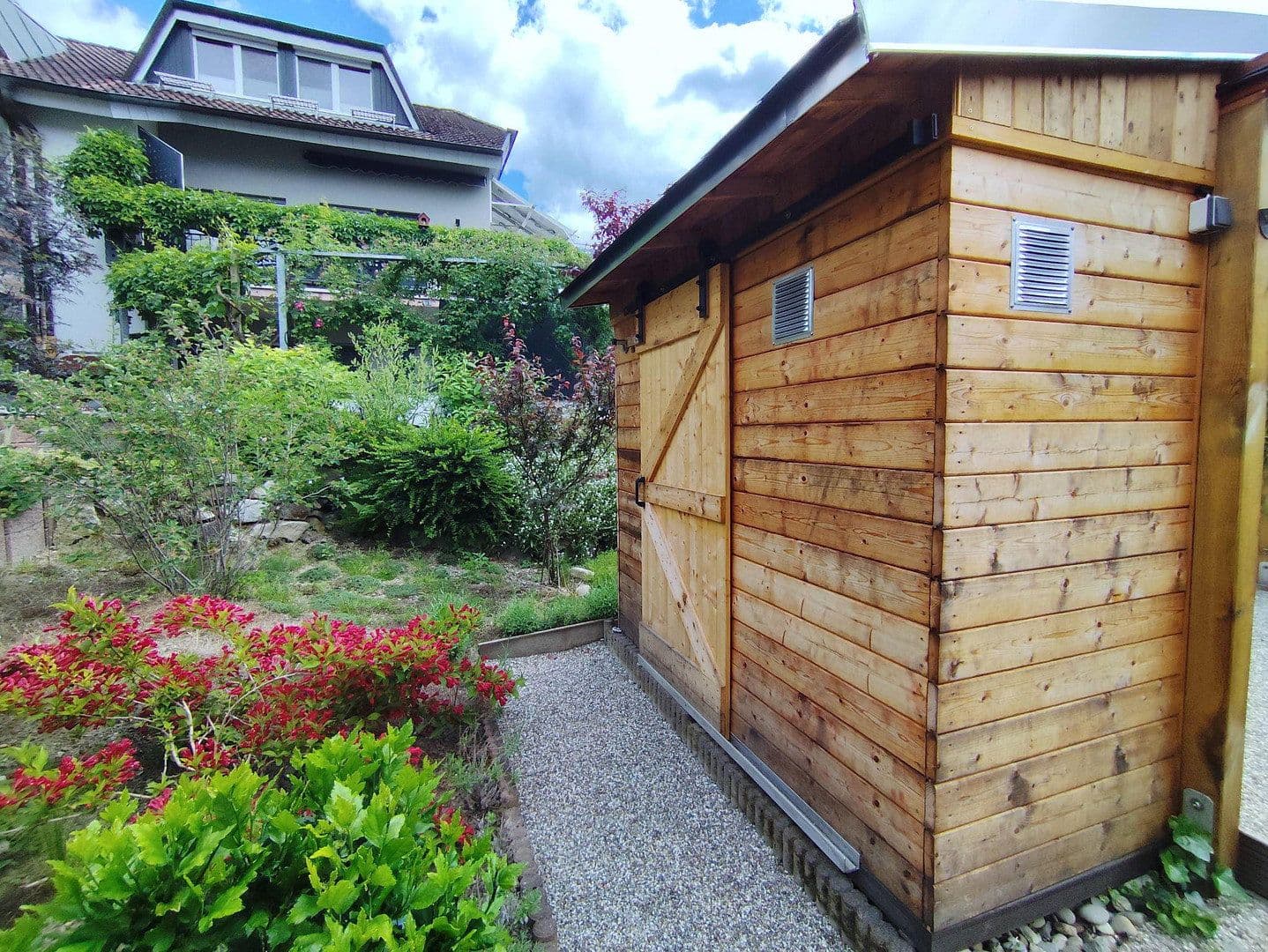 Prodej domu 173 m², pozemek 374 m², Ihringen, Bádensko-Württembersko Prodej domu 173 m², pozemek 374 m², Ihringen, Bádensko-Württembersko