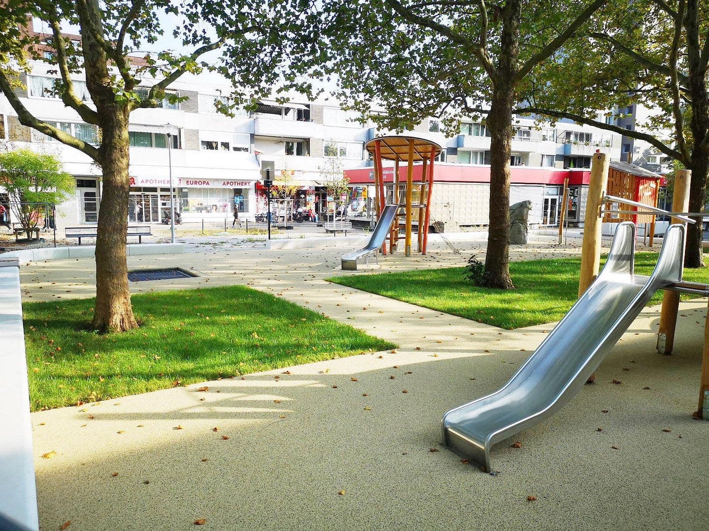 Prodej bytu 4+kk 89 m², Europaring 9, Köln, Severní Porýní-Vestfálsko Prodej bytu 4+kk 89 m², Europaring 9, Köln, Severní Porýní-Vestfálsko