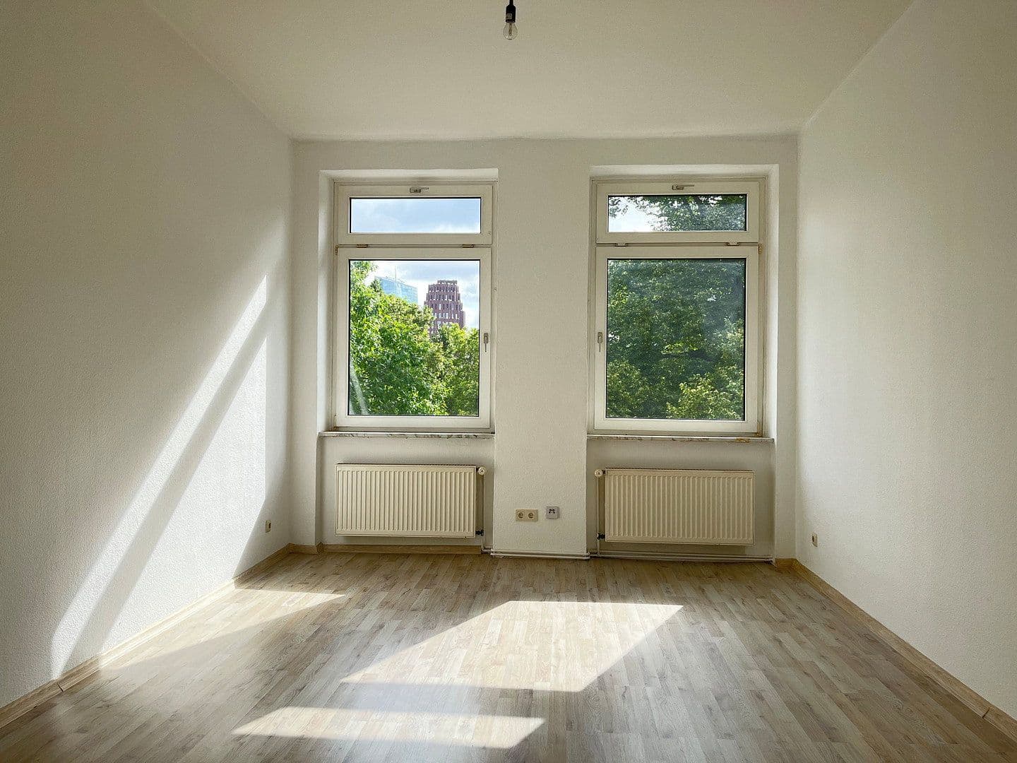 Pronájem bytu 3+1 66 m², Affentorplatz XX, Frankfurt am Main, Hessen Pronájem bytu 3+1 66 m², Affentorplatz XX, Frankfurt am Main, Hessen