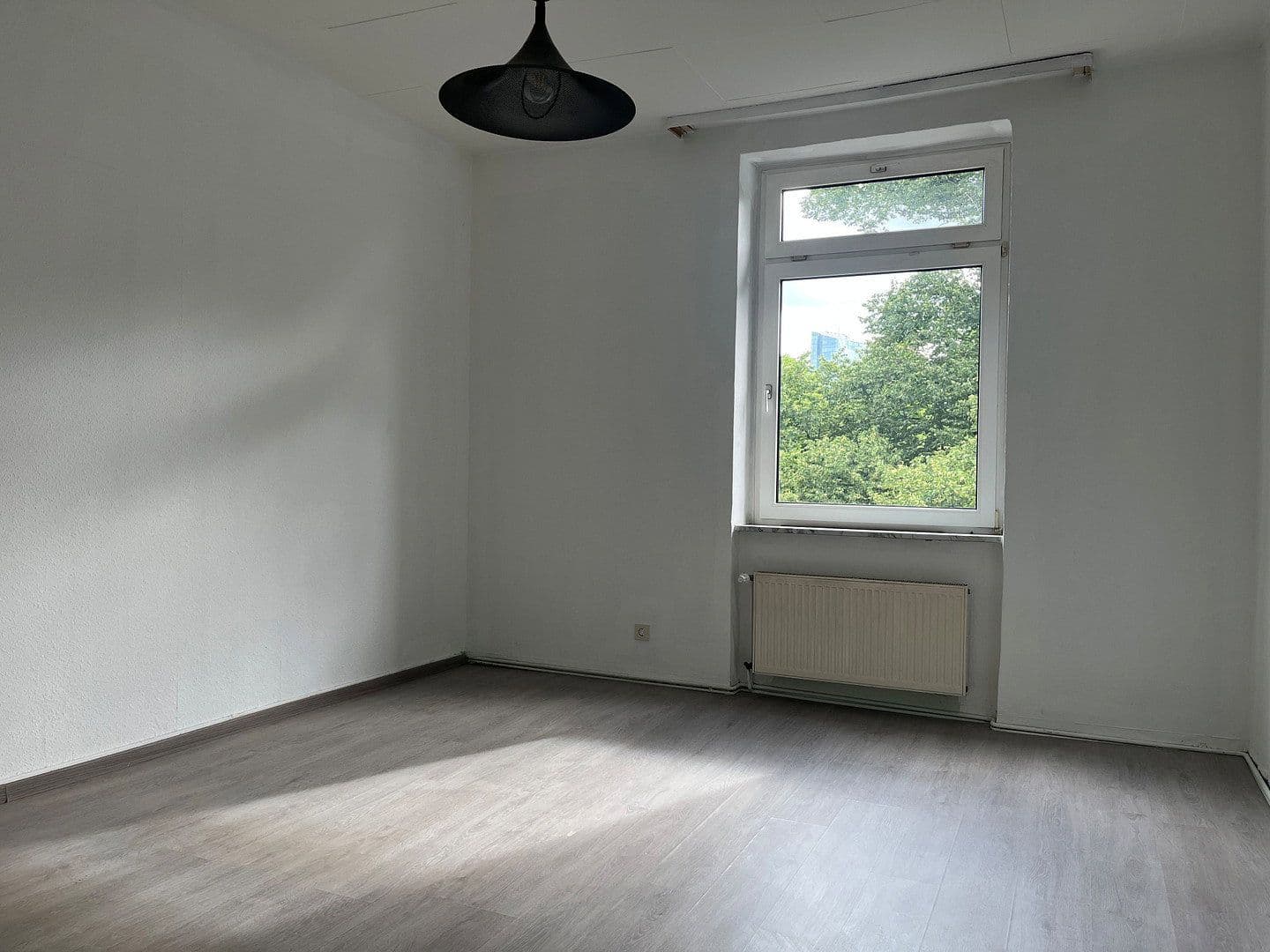 Pronájem bytu 3+1 66 m², Affentorplatz XX, Frankfurt am Main, Hessen Pronájem bytu 3+1 66 m², Affentorplatz XX, Frankfurt am Main, Hessen