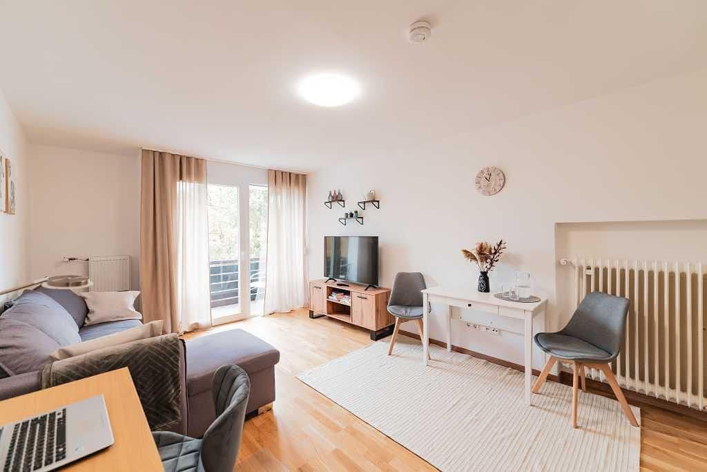 Pronájem bytu 1+1 42 m², Zirndorf, Bavorsko Pronájem bytu 1+1 42 m², Zirndorf, Bavorsko
