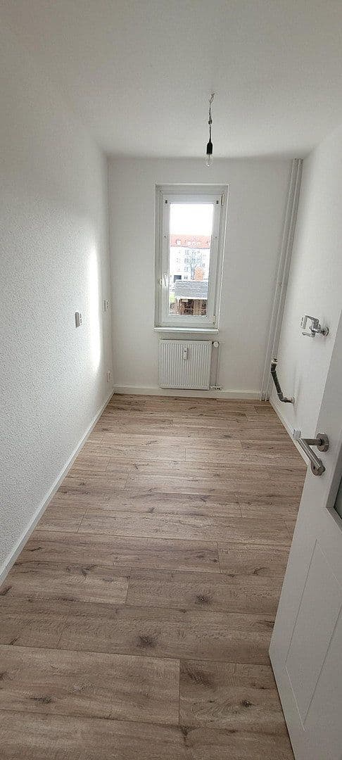 Pronájem bytu 3+1 62 m², Fritz-Büchner-Straße 12c, Erfurt, Durynsko Pronájem bytu 3+1 62 m², Fritz-Büchner-Straße 12c, Erfurt, Durynsko