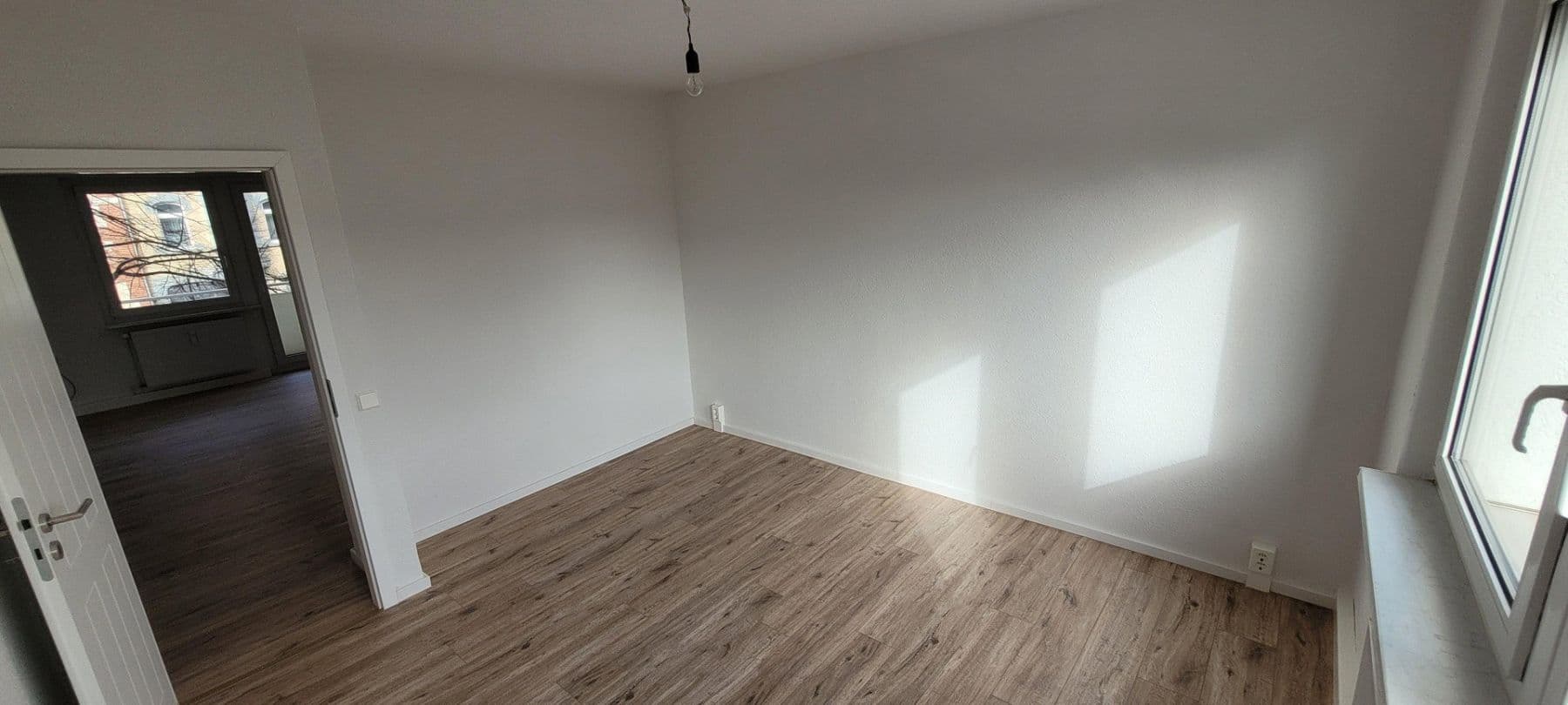 Pronájem bytu 3+1 62 m², Fritz-Büchner-Straße 12c, Erfurt, Durynsko Pronájem bytu 3+1 62 m², Fritz-Büchner-Straße 12c, Erfurt, Durynsko