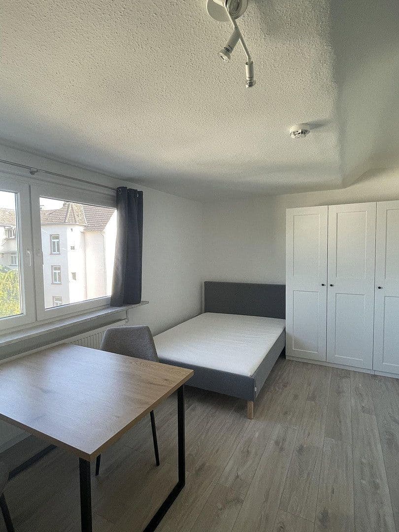 Pronájem bytu 1+1 36 m², Hausmannstr., Hanau, Hessen Pronájem bytu 1+1 36 m², Hausmannstr., Hanau, Hessen
