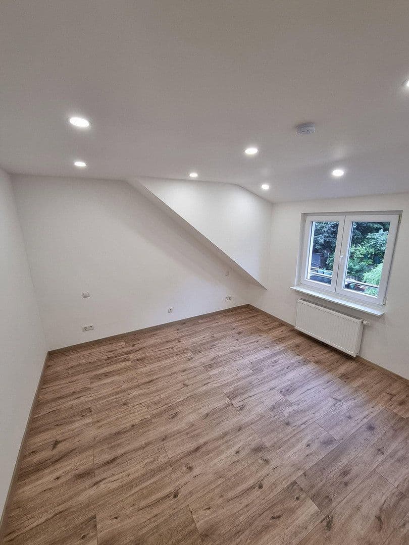 Pronájem bytu 4+1 98 m², Neuwied, Porýní-Falc Pronájem bytu 4+1 98 m², Neuwied, Porýní-Falc