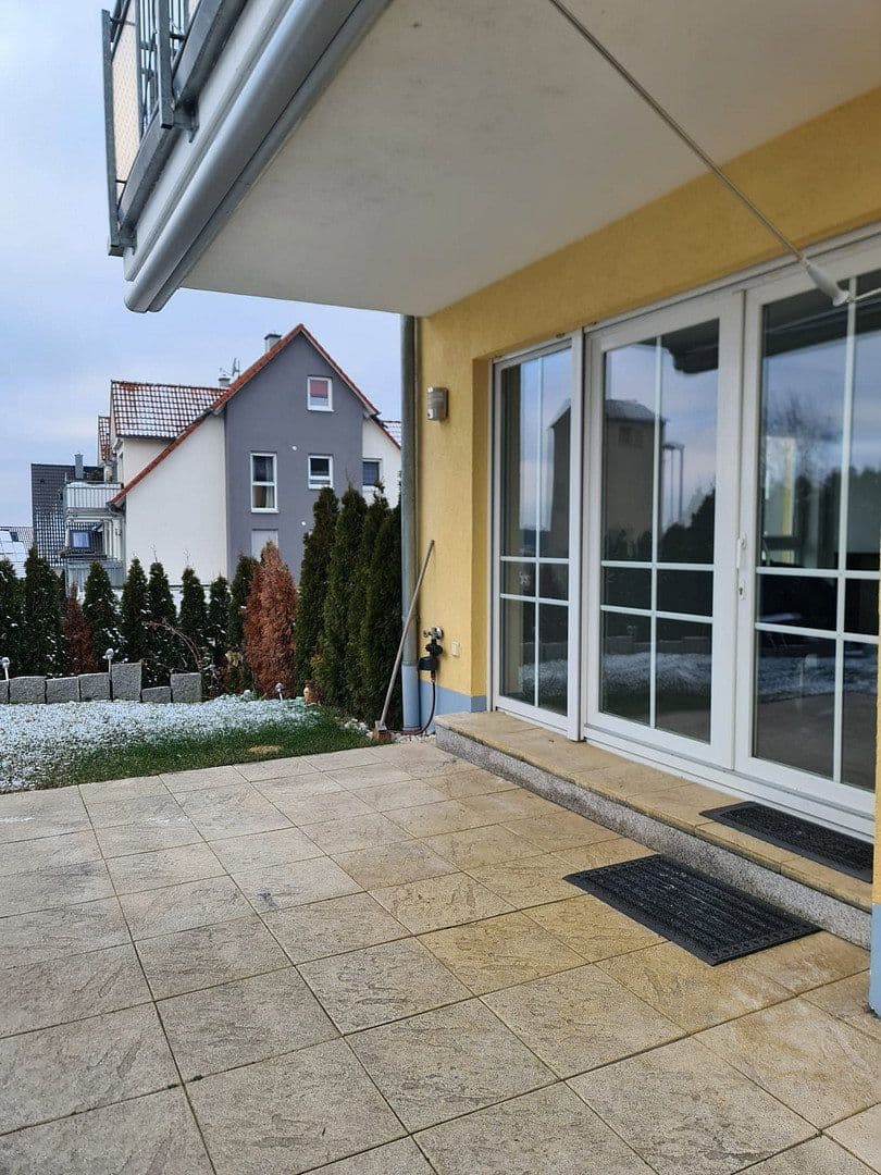 Pronájem bytu 5+1 130 m², Kitzengasse 24, Leinburg, Bavorsko Pronájem bytu 5+1 130 m², Kitzengasse 24, Leinburg, Bavorsko