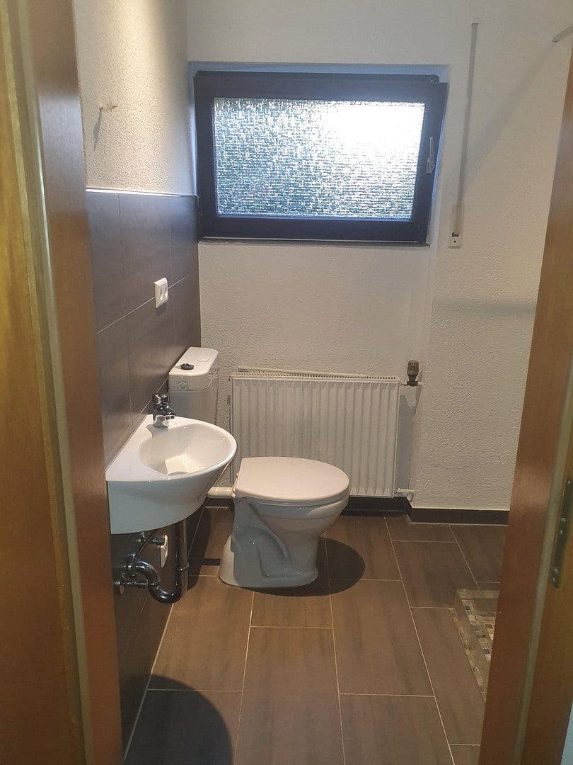 Pronájem bytu 3+1 61 m², Eberdingen, Bádensko-Württembersko Pronájem bytu 3+1 61 m², Eberdingen, Bádensko-Württembersko