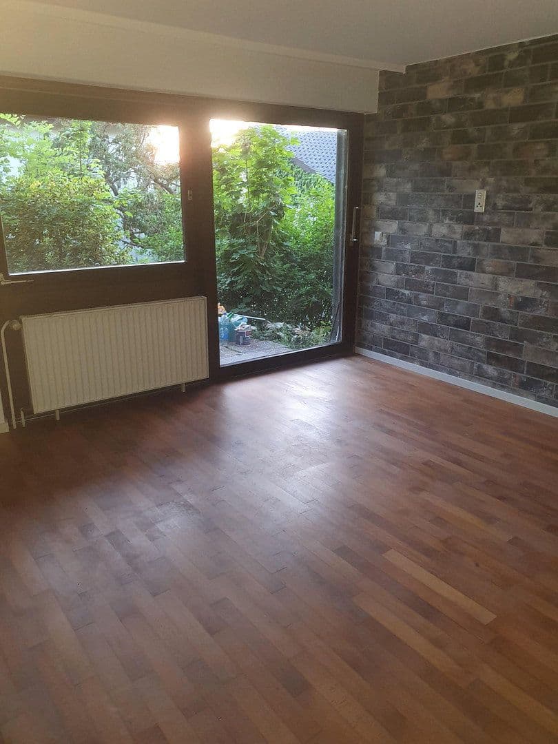 Pronájem bytu 3+1 61 m², Eberdingen, Bádensko-Württembersko Pronájem bytu 3+1 61 m², Eberdingen, Bádensko-Württembersko