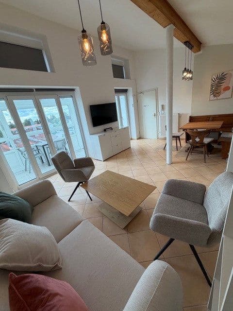 Pronájem bytu 3+1 50 m², Baldhamer Straße 72, Vaterstetten, Bavorsko Pronájem bytu 3+1 50 m², Baldhamer Straße 72, Vaterstetten, Bavorsko