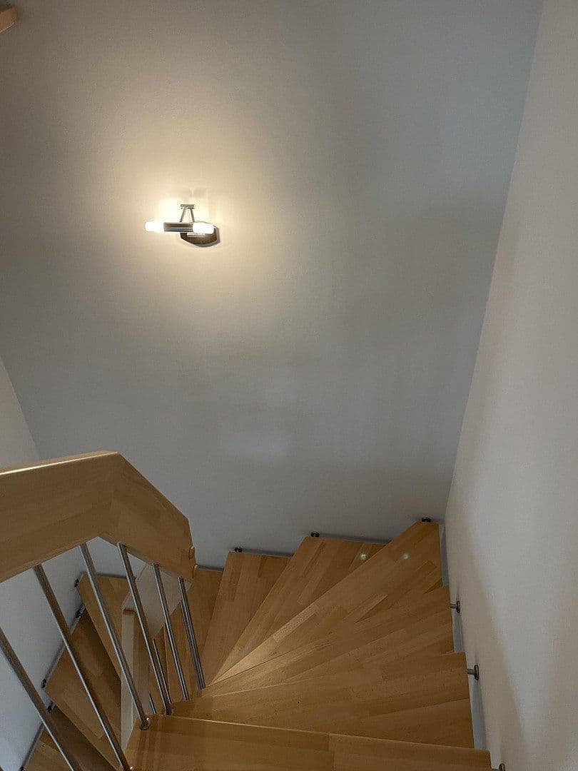 Pronájem domu 130 m², pozemek 1 m², Schwerin, Mecklenburg-Vorpommern Pronájem domu 130 m², pozemek 1 m², Schwerin, Mecklenburg-Vorpommern