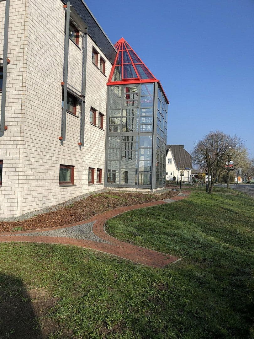 Pronájem domu 130 m², pozemek 1 m², Schwerin, Mecklenburg-Vorpommern Pronájem domu 130 m², pozemek 1 m², Schwerin, Mecklenburg-Vorpommern