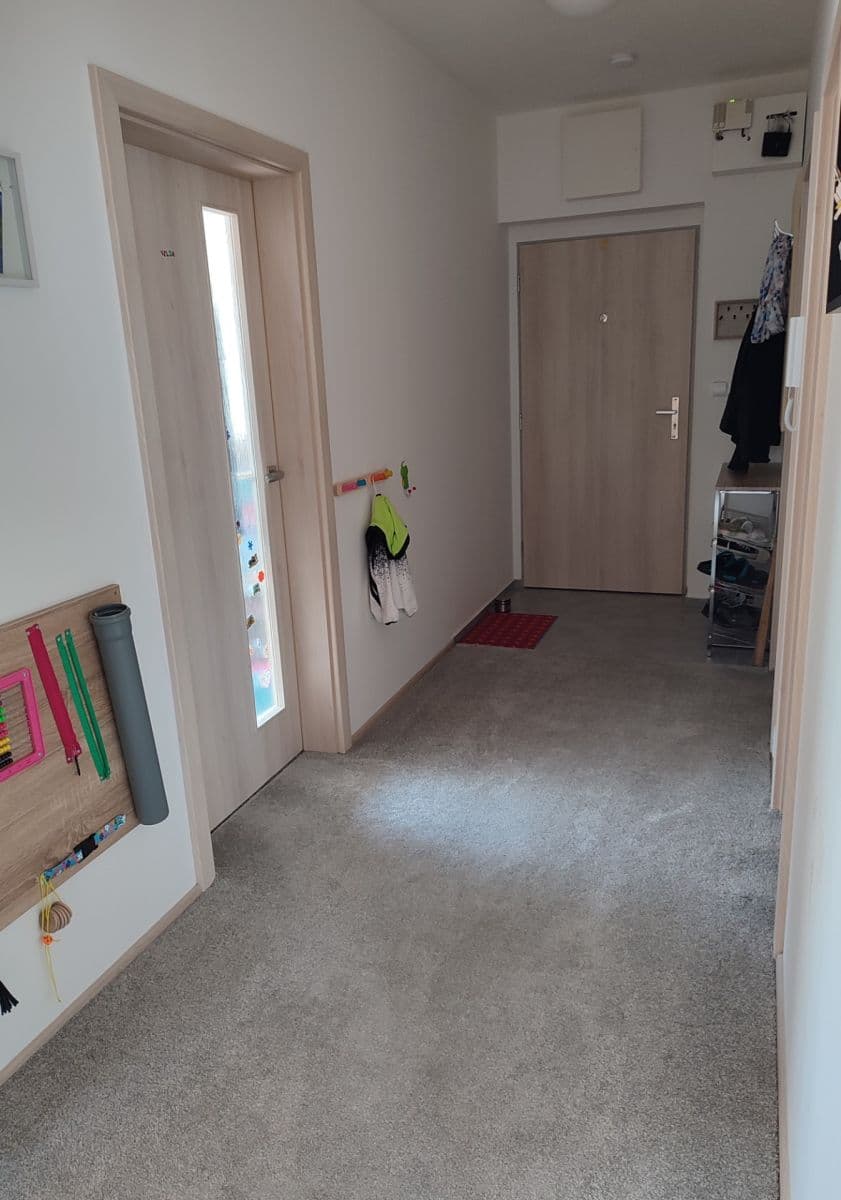 Pronájem bytu 3+kk 75 m², Gen. Peřiny, Hustopeče, Jihomoravský kraj Pronájem bytu 3+kk 75 m², Gen. Peřiny, Hustopeče, Jihomoravský kraj
