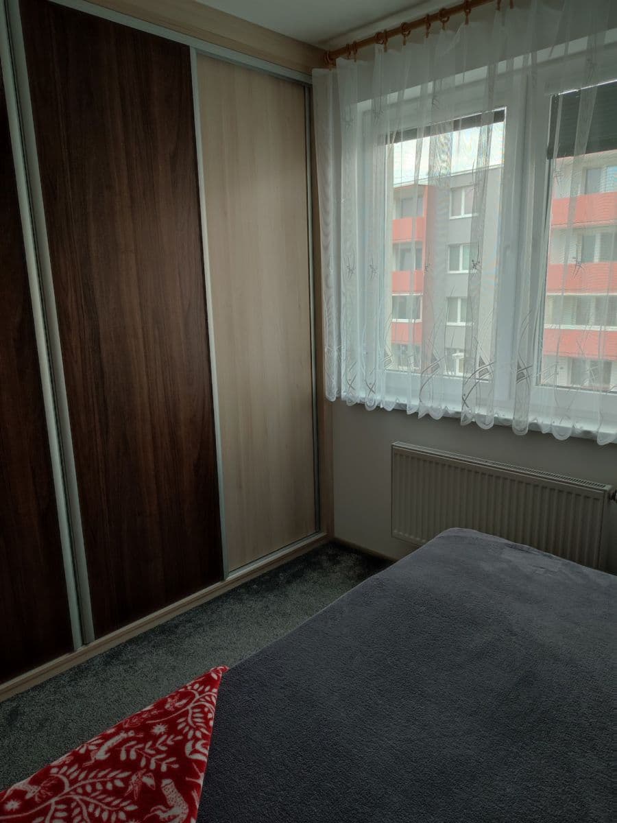 Pronájem bytu 3+kk 75 m², Gen. Peřiny, Hustopeče, Jihomoravský kraj Pronájem bytu 3+kk 75 m², Gen. Peřiny, Hustopeče, Jihomoravský kraj