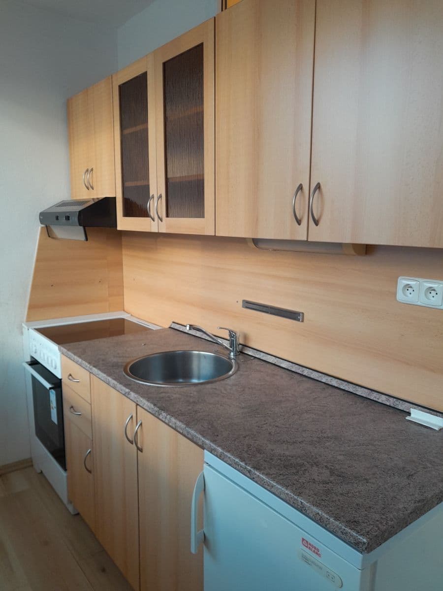 Pronájem bytu 1+kk 26 m², Nádraží, Příbram, Středočeský kraj Pronájem bytu 1+kk 26 m², Nádraží, Příbram, Středočeský kraj